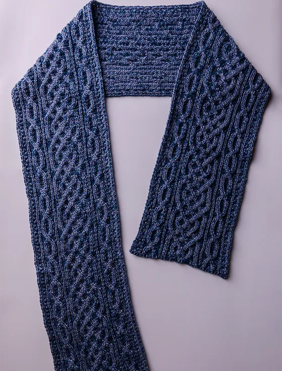 A‎ran Plate‎d Scarf