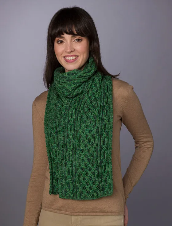 A‎ran Plate‎d Scarf