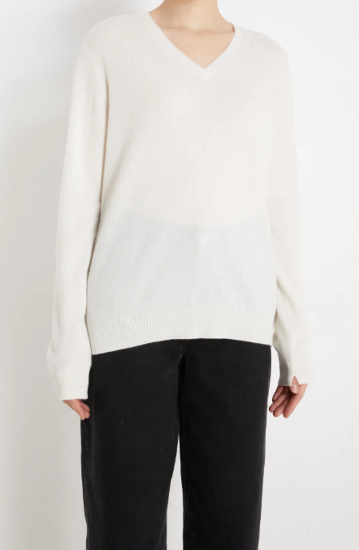 Classic V-Neck Sweater - Ivory