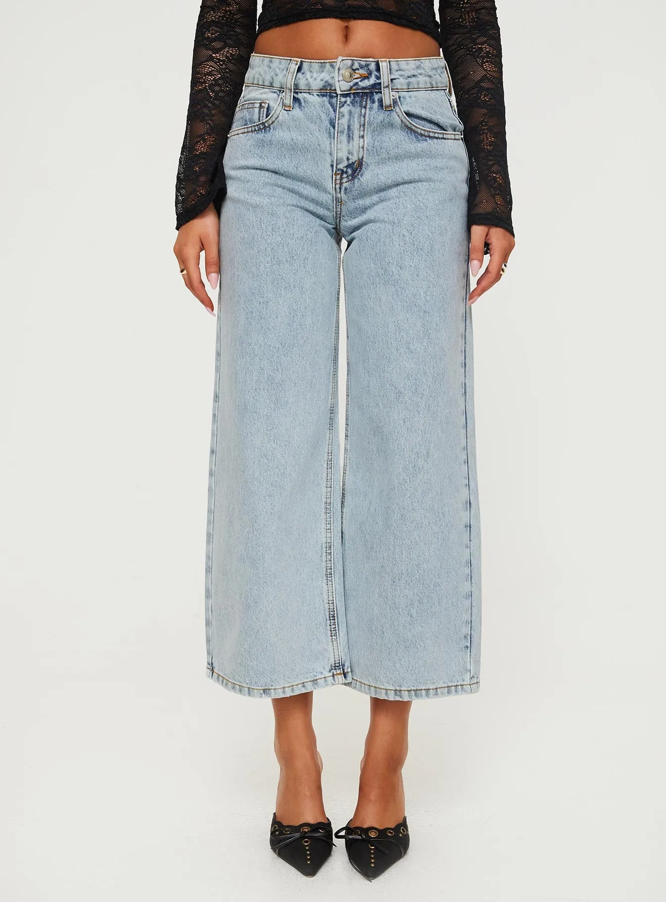 Hellsa Low Rise Slouch Cropped Jeans Light Wash