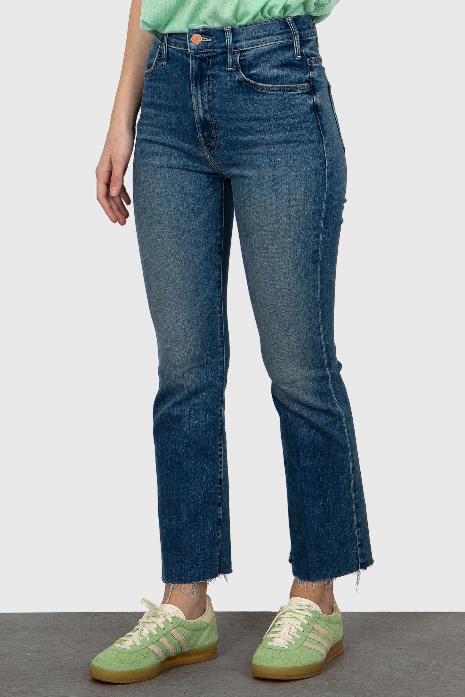 Mother Jeans The Hustler Ankle Fray Denim Medio in Denim