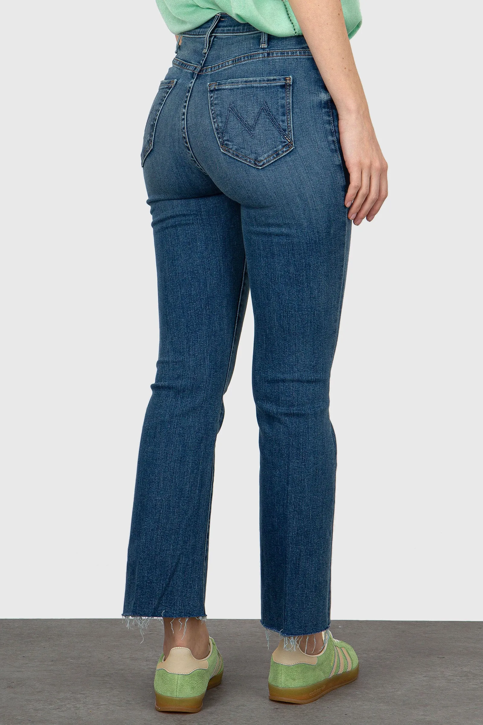 Mother Jeans The Hustler Ankle Fray Denim Medio in Denim