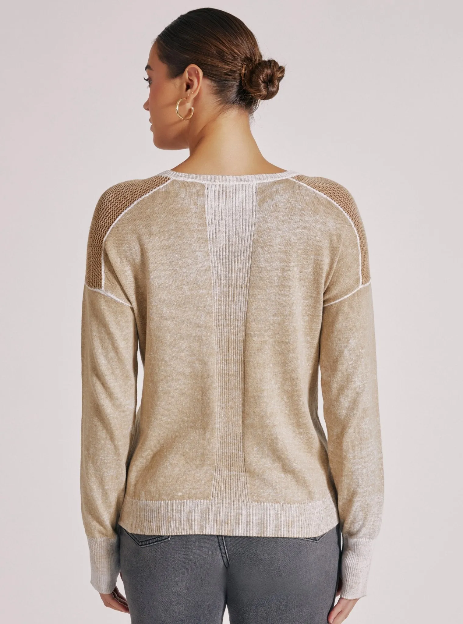 V NECK HUNTRESS SWEATER