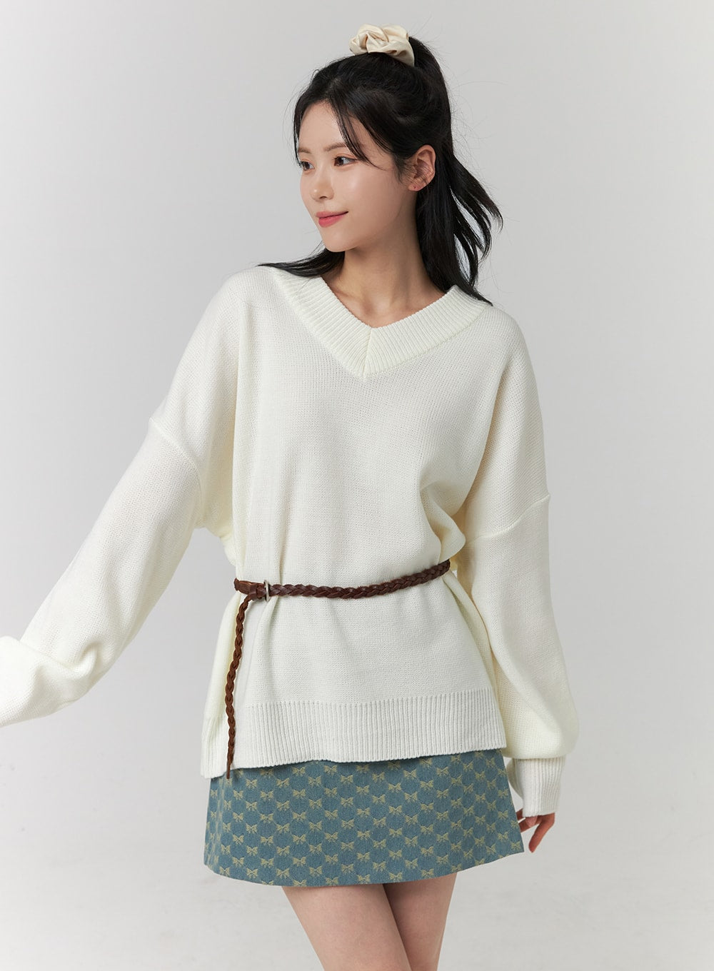 V-Neck Knitted Long Sleeve Sweater OJ419